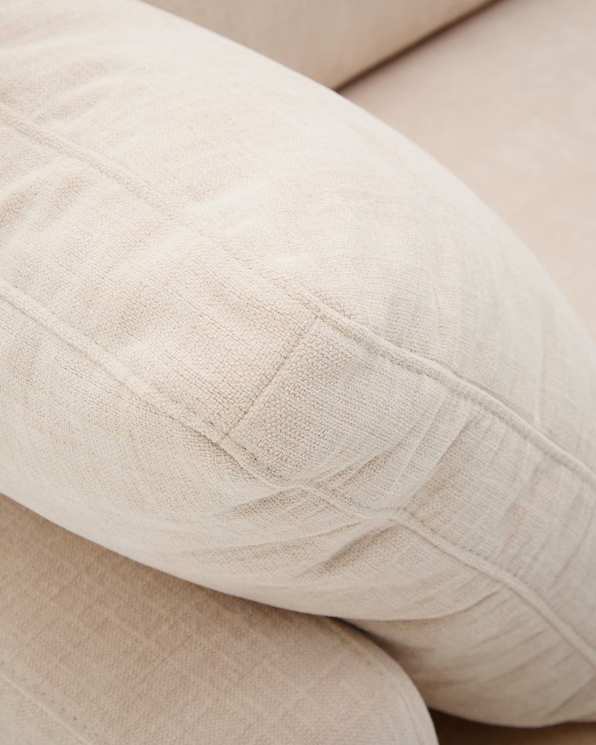 4-seater GALA sofa in beige chenille