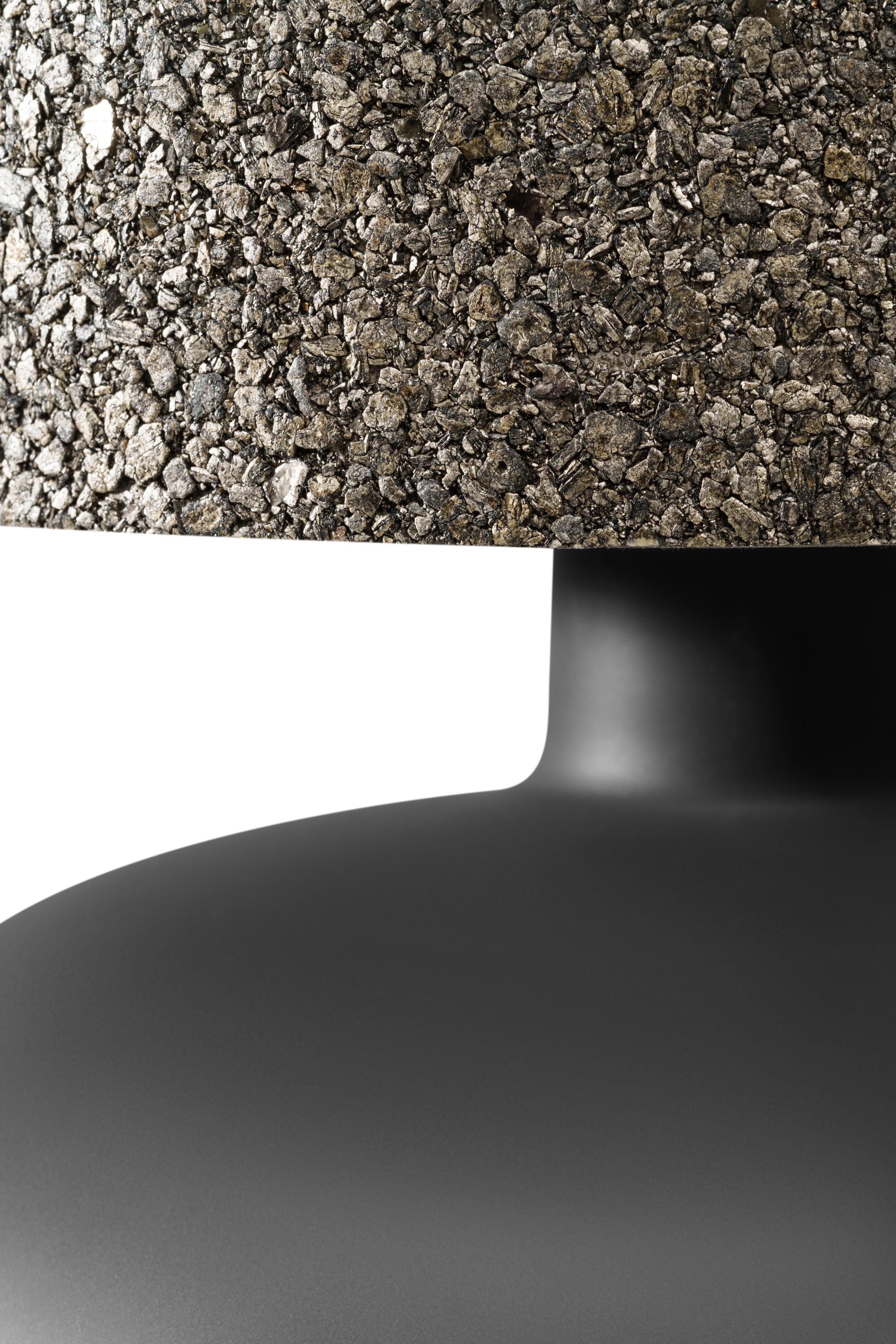 Tischlampe SAWA STONE matt schwarzes Glas