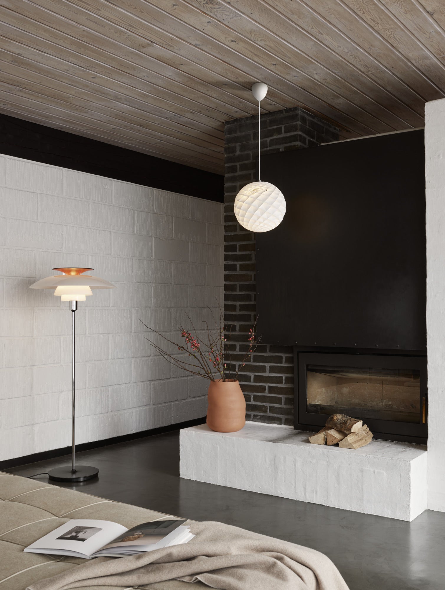 Pendant lamp PATERA white
