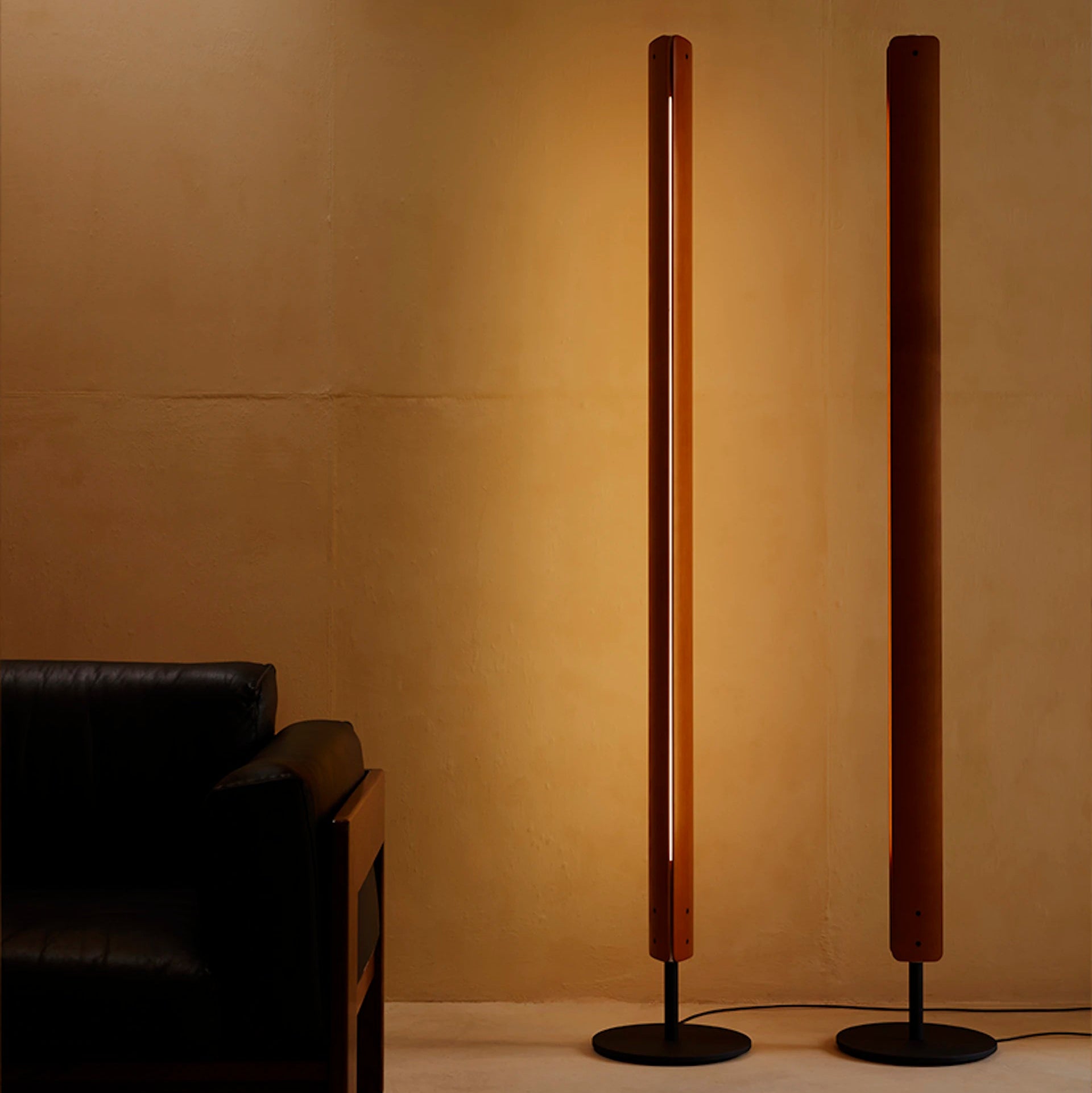 SEKI-HAN Floor Lamp in Copper Brown