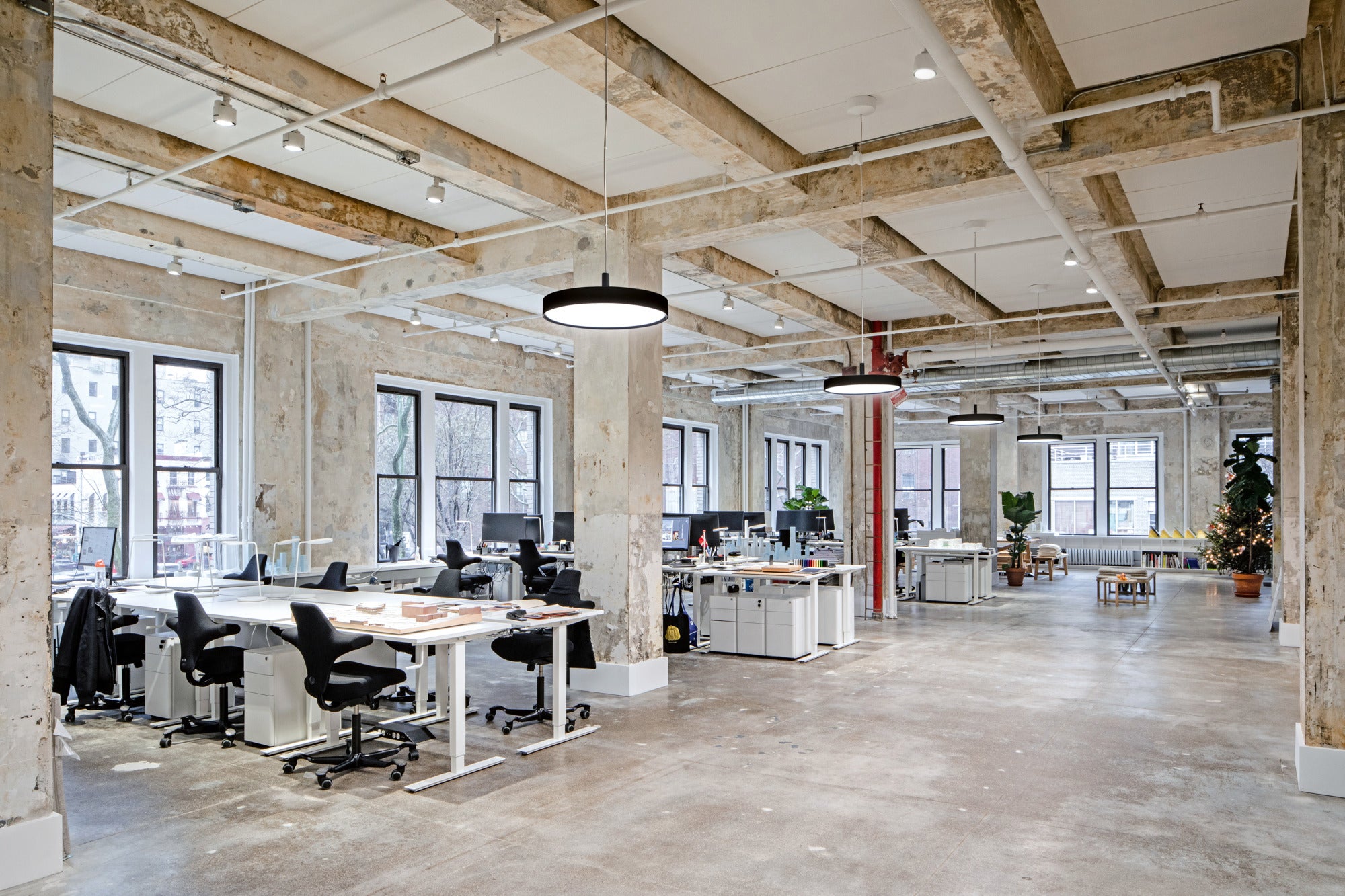 LP SLIM black pendant lamp