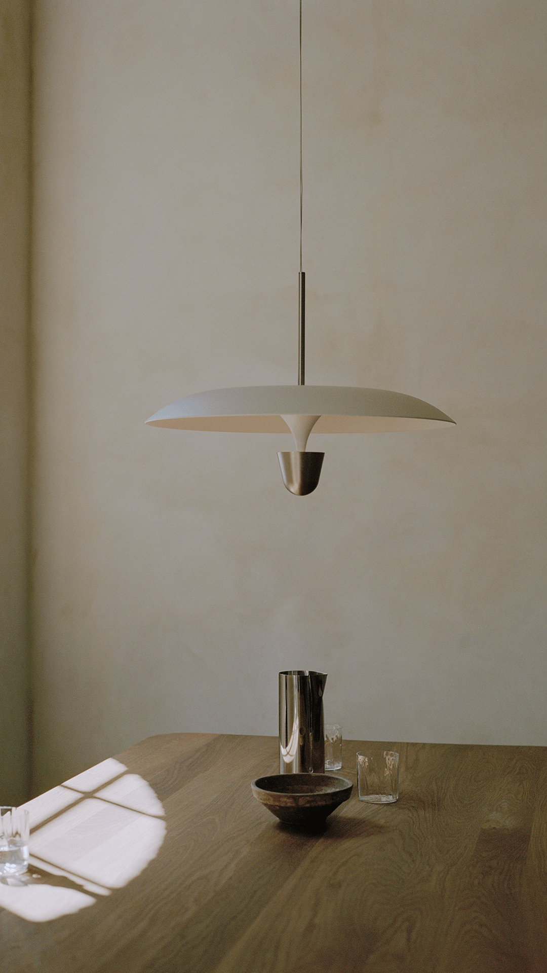 KANTARELL White Pendant Lamp with Nickel Finish