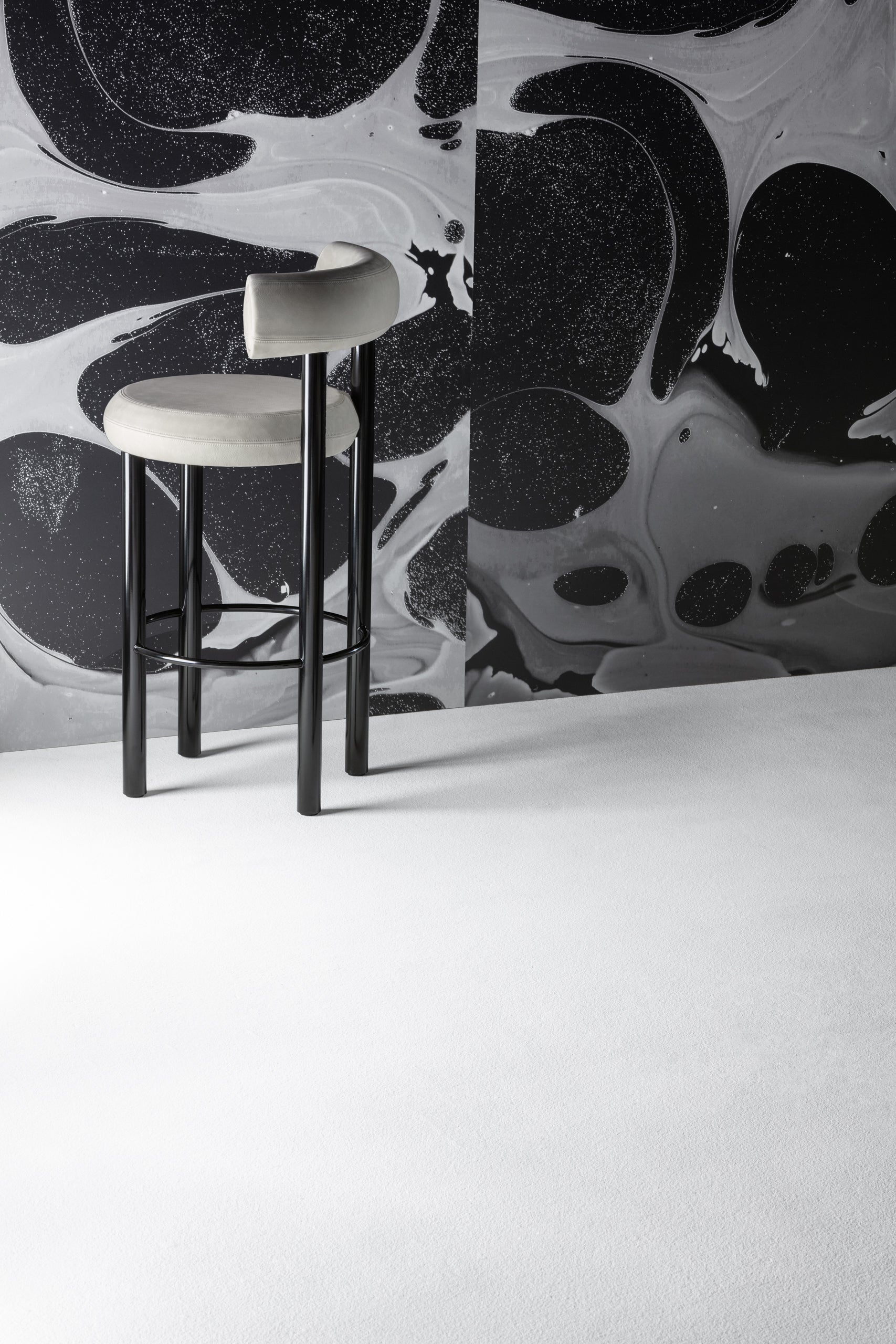 Fat Steel Bar Chair