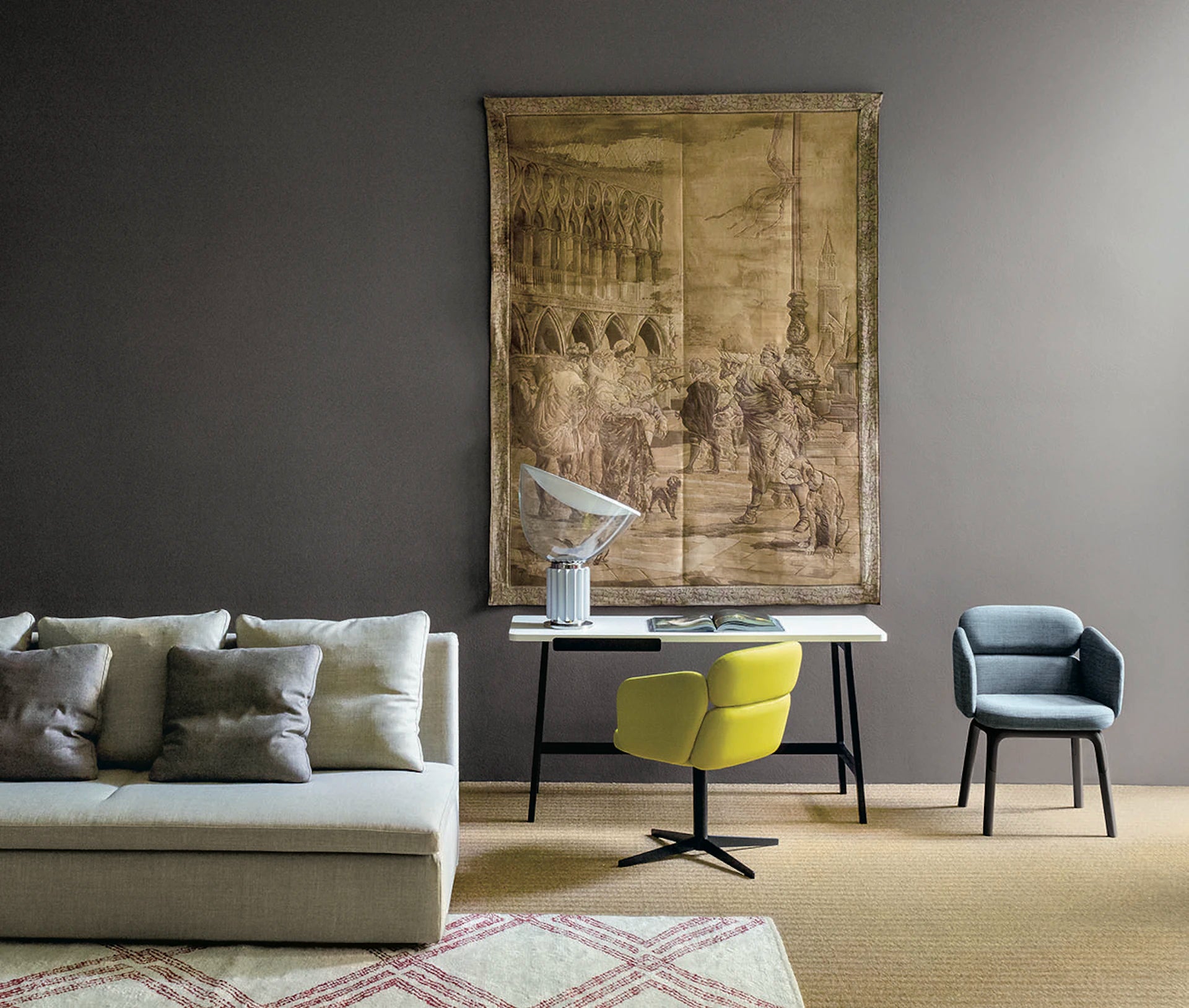 TACCIA Brown Table Lamp