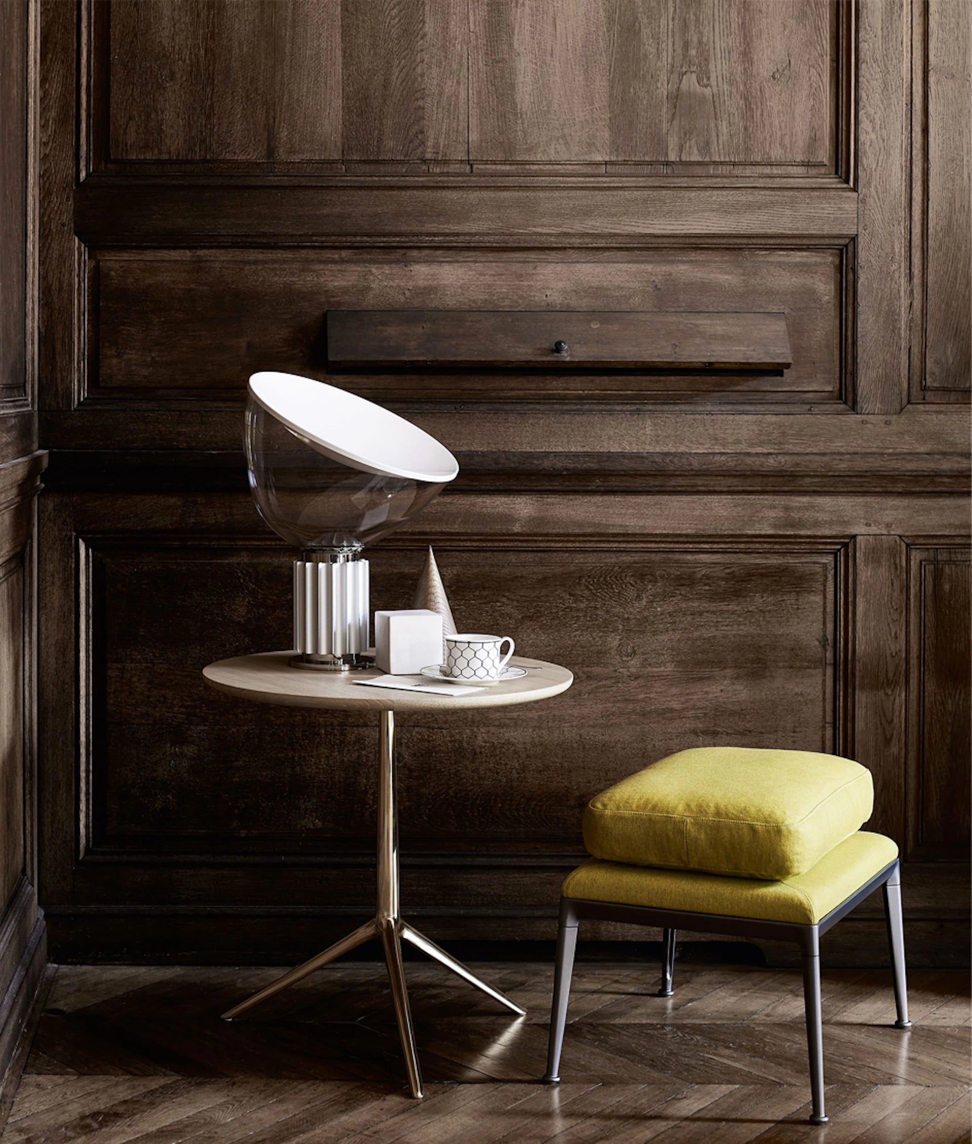 TACCIA Brown Table Lamp