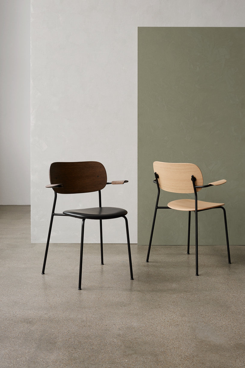 CO Armchair with Armrests Dark Oak Veneer with Black Base