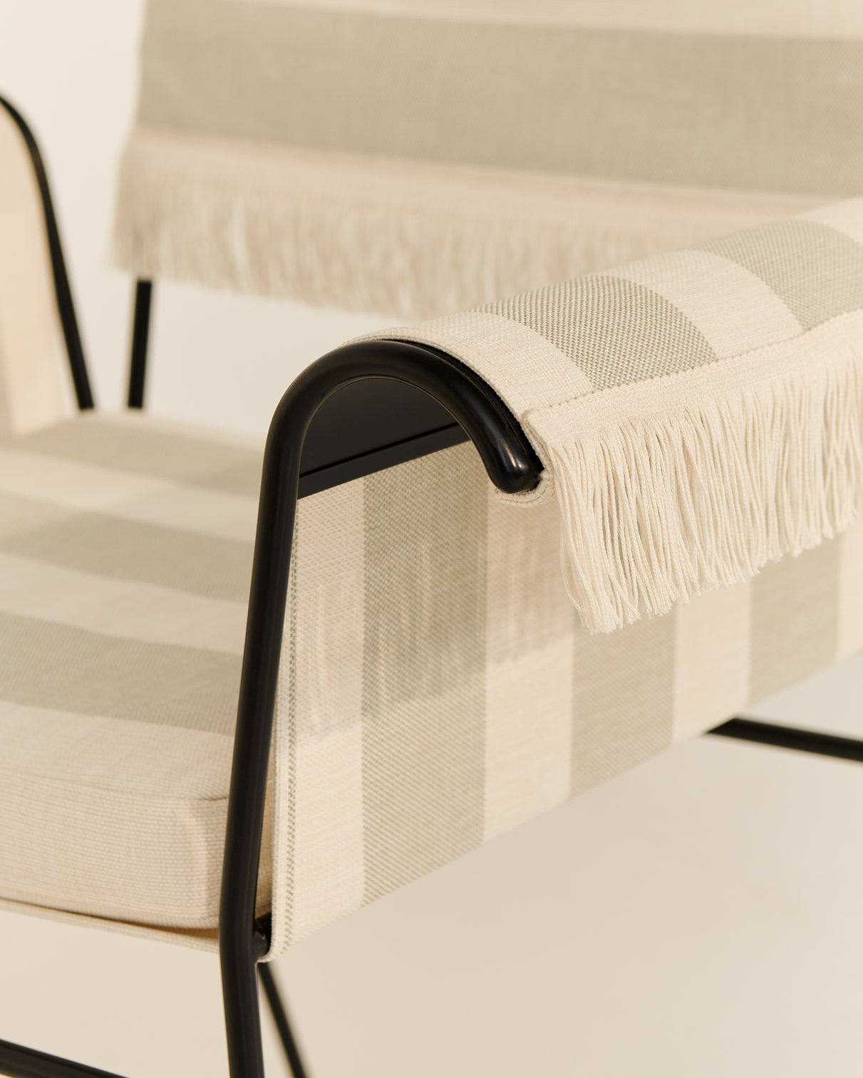 TROPIQUE garden chair gray with a white steel base