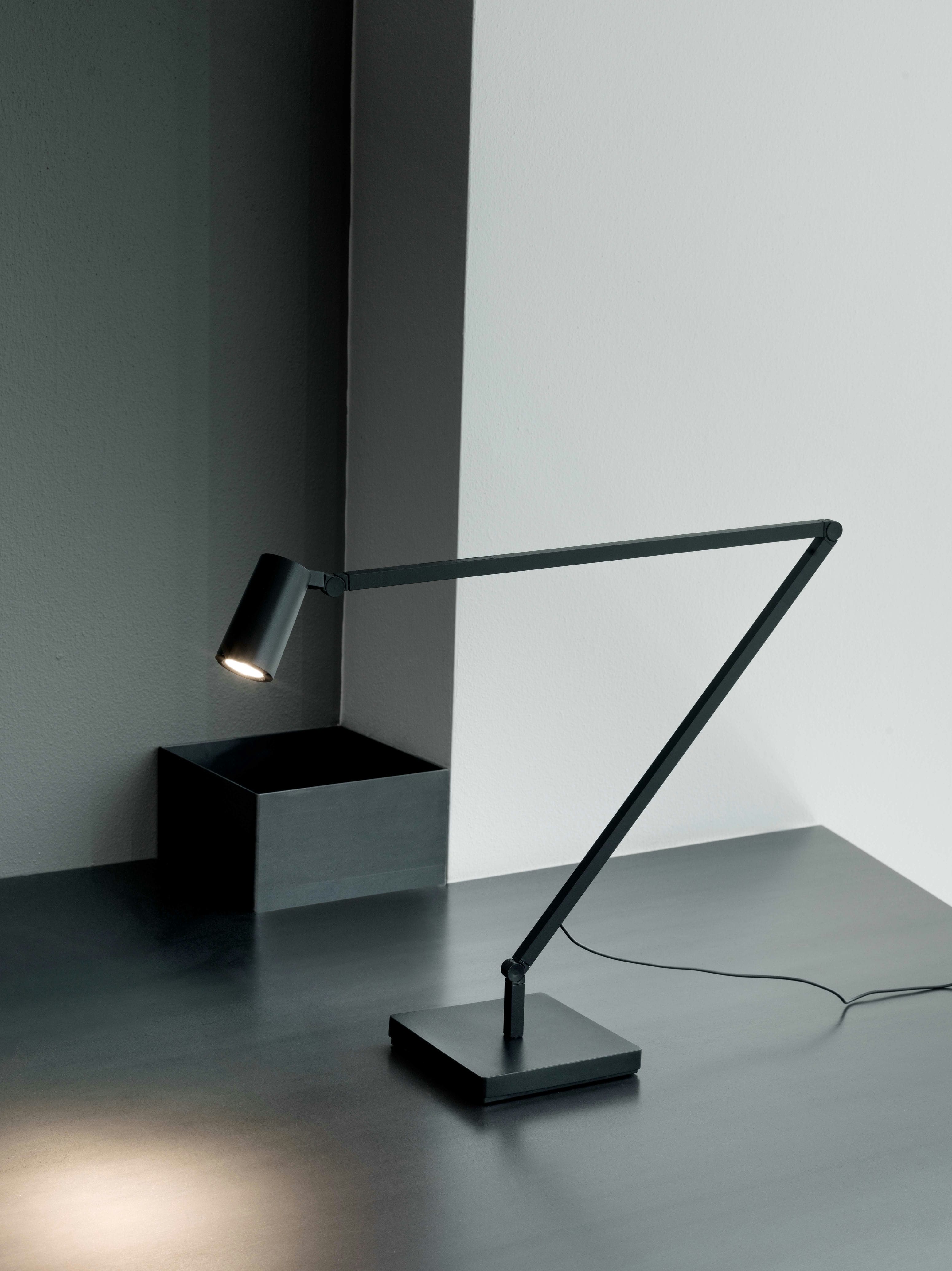 Schreibtischlampe UNTITLED SPOT schwarz