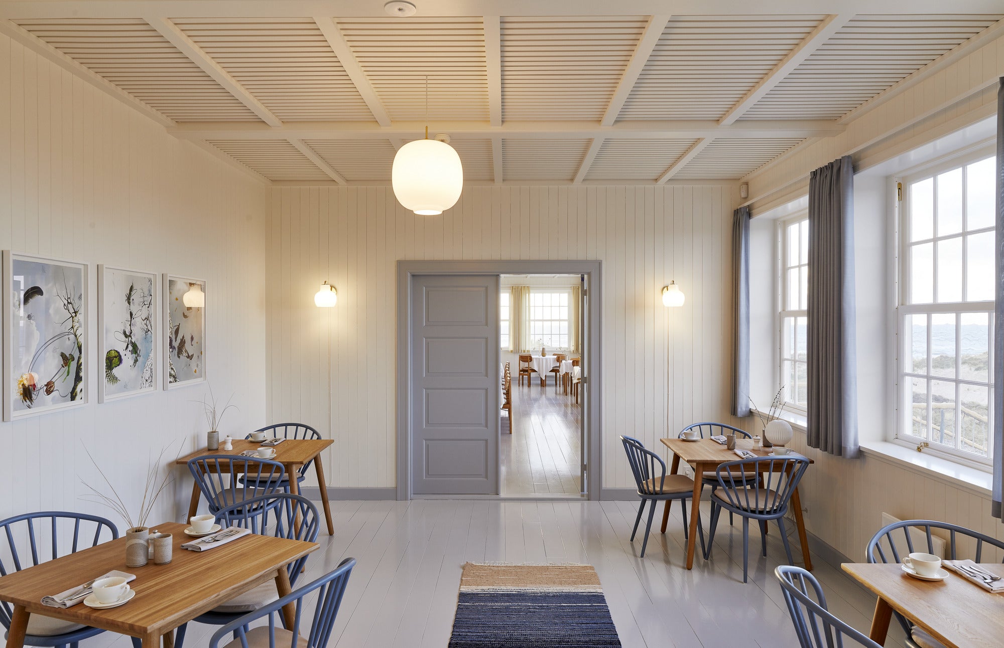 Wandleuchte VL RING CROWN 1 weiß mit messingfarbenem Sockel