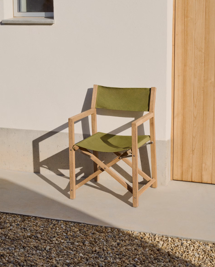 Vilara Zielony external chair with an acacia base