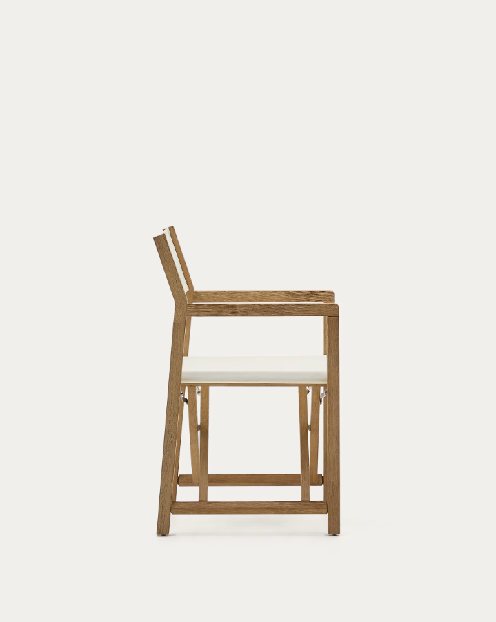 Villara white external chair with an acacia base