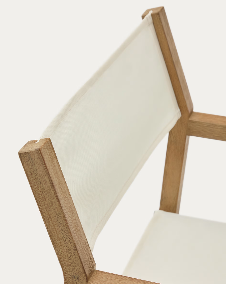 Villara white external chair with an acacia base