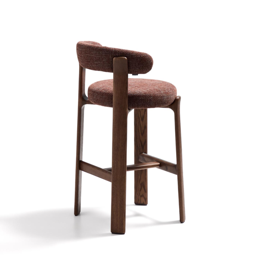 GRANITE brauner Chenille-Hocker mit dunklem Eschenholzgestell