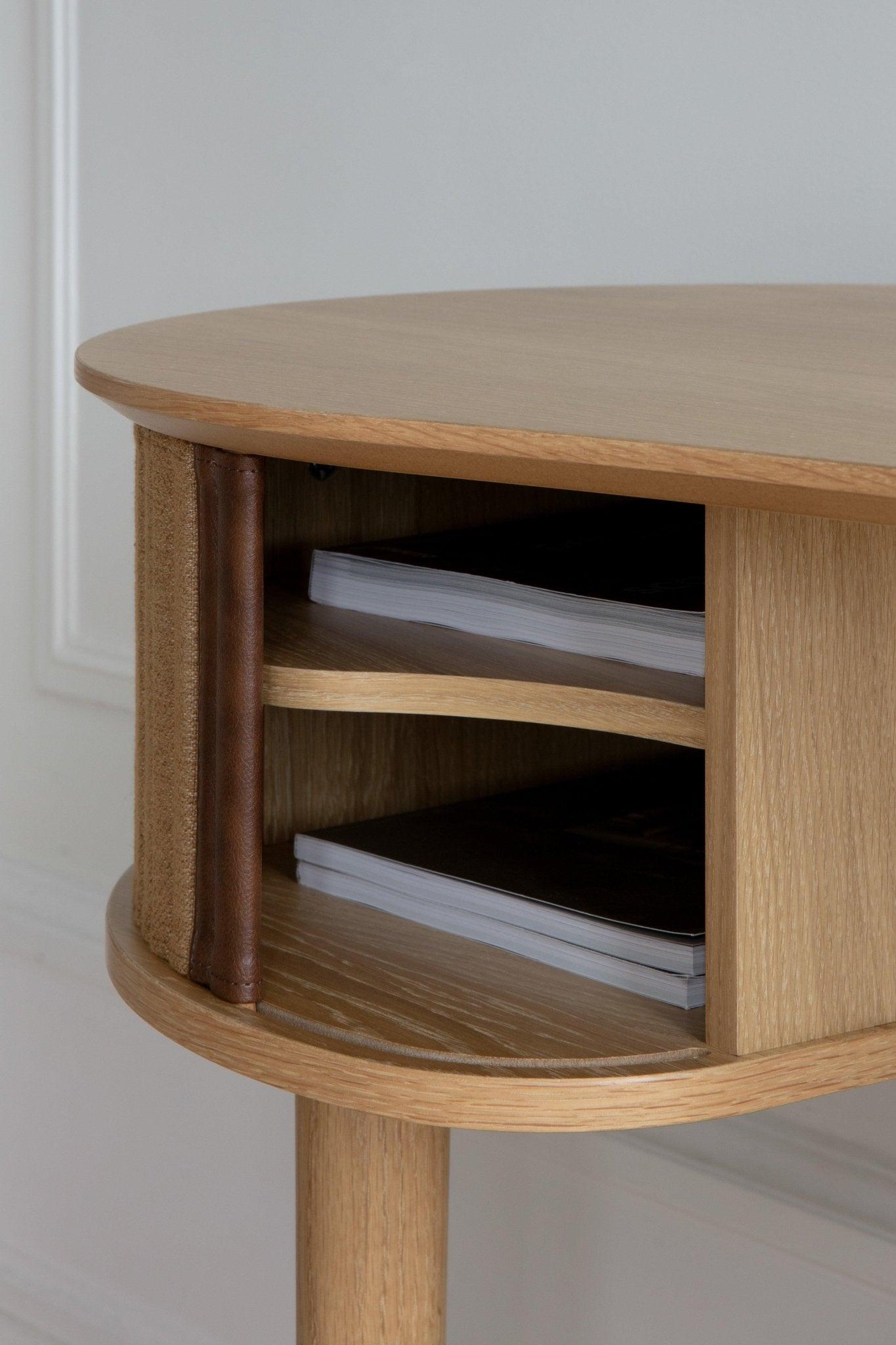 Biurko AUDACIOUS karmelowy z dębem UMAGE Eye on Design