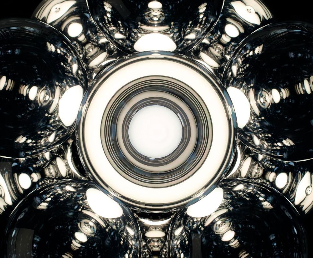 Globus Silber -Kronleuchter