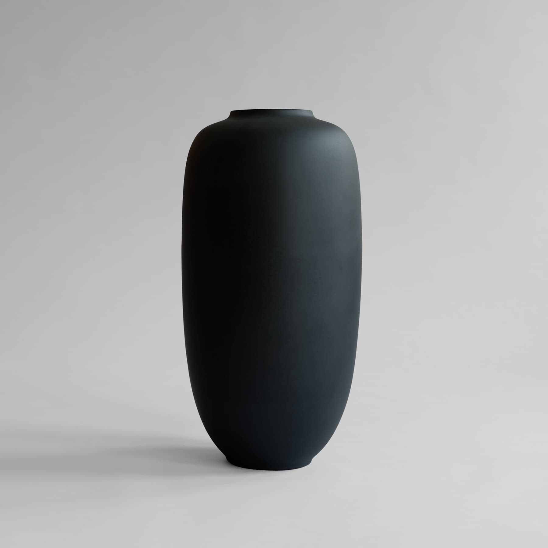 SUNAO SLIM vase black ceramic