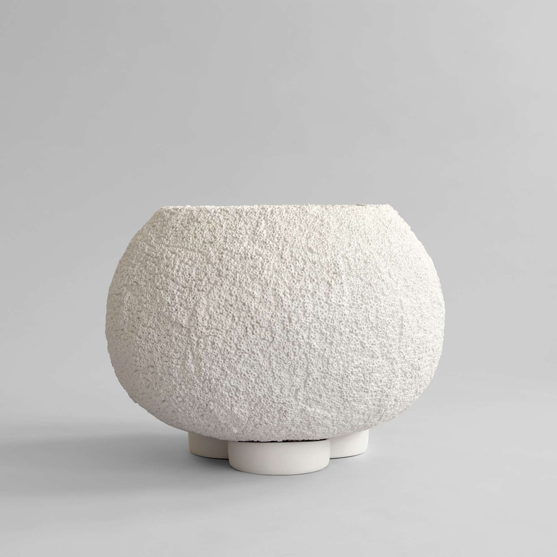URCHIN planter broken white
