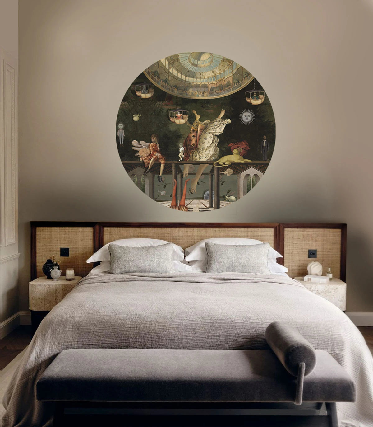 Circular Mural DOTS - CAROUSEL green with gold