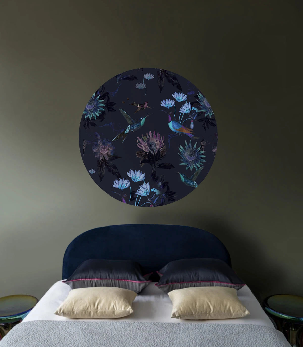 Circular Mural DOTS - TOXIC HUMMINGBIRDS black with blue