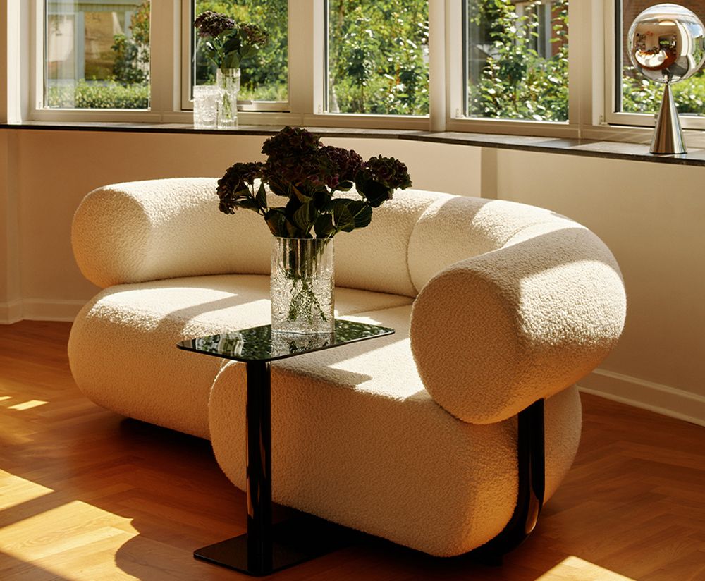 Fat upholstered modular corner