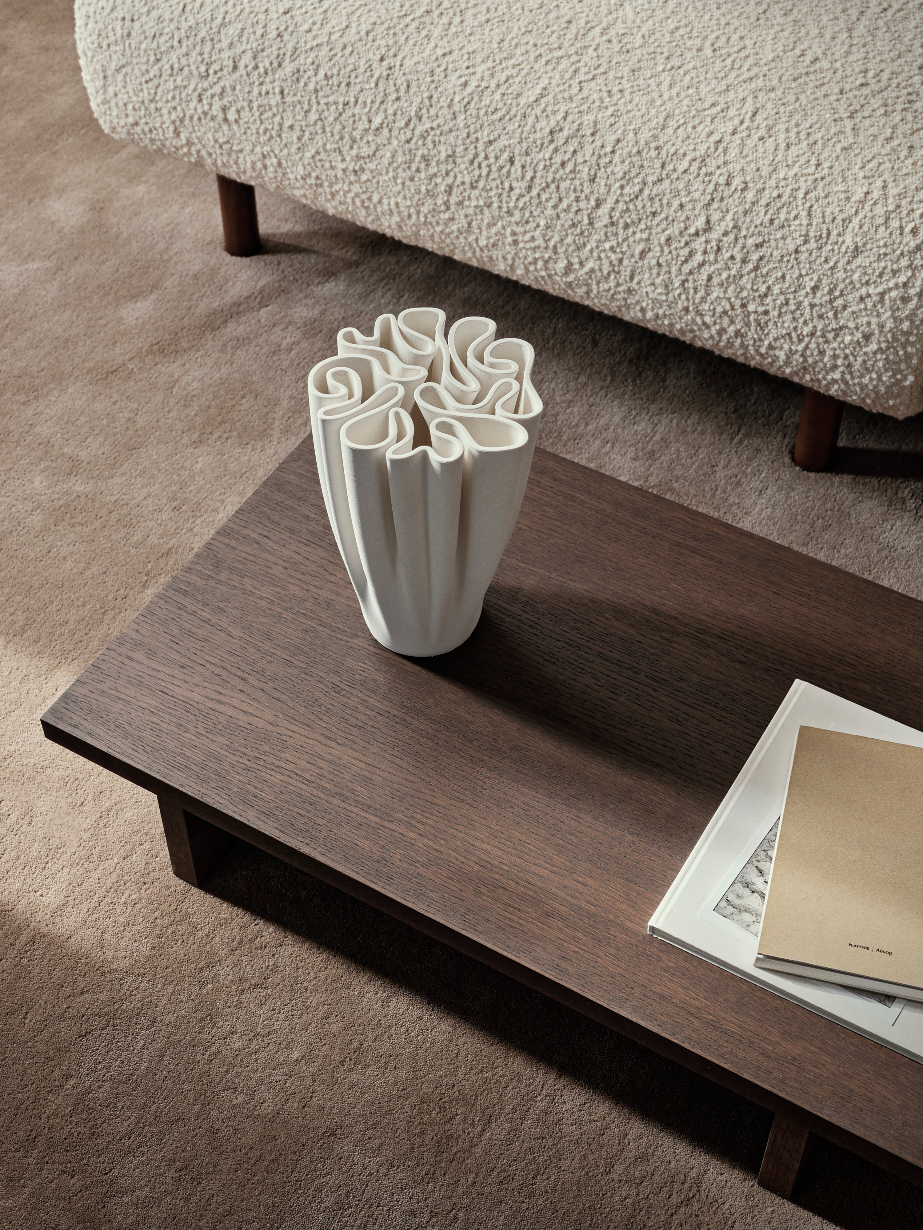 DEDALI vase broken white