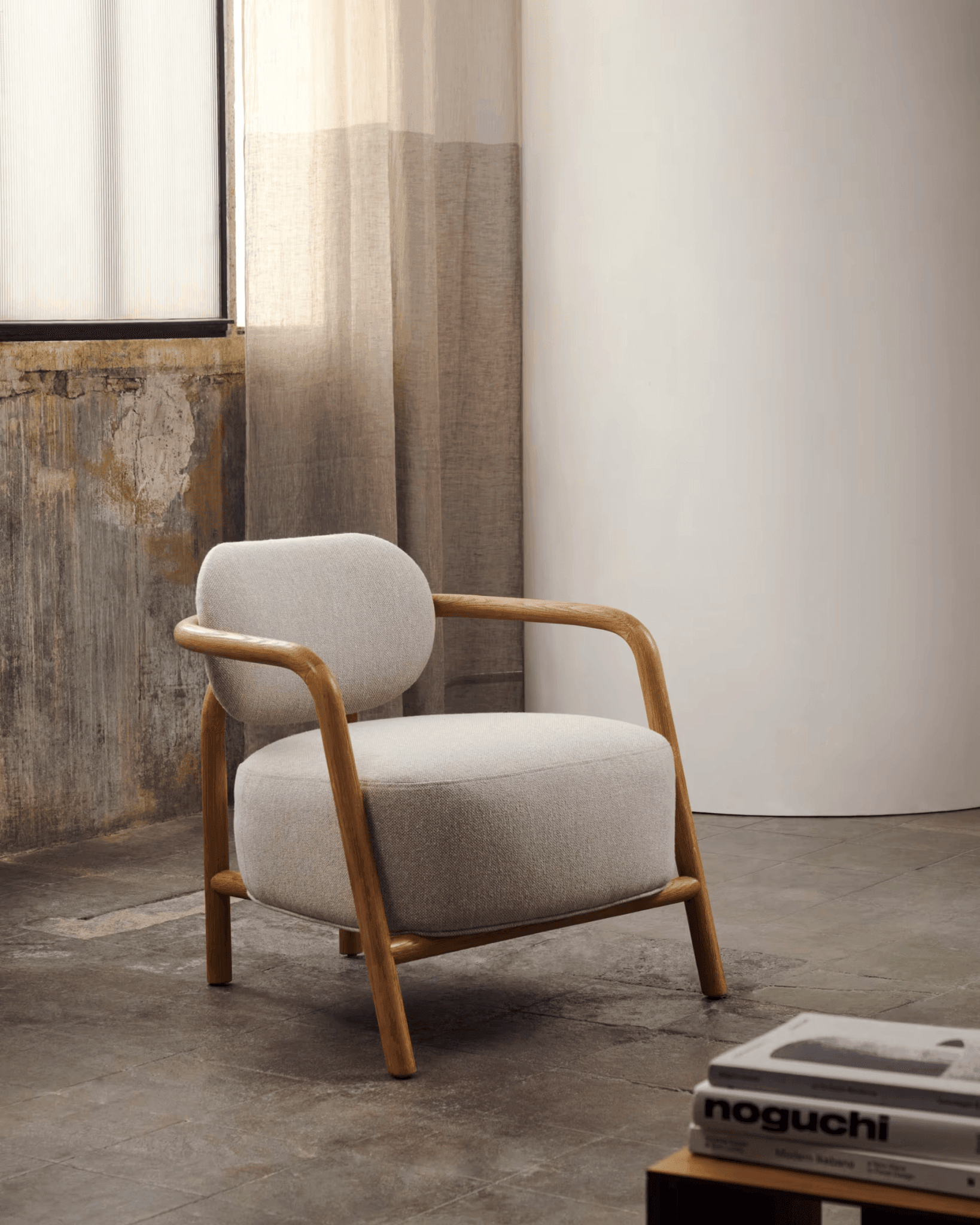 Fotel MELQUI beżowy La Forma Eye on Design