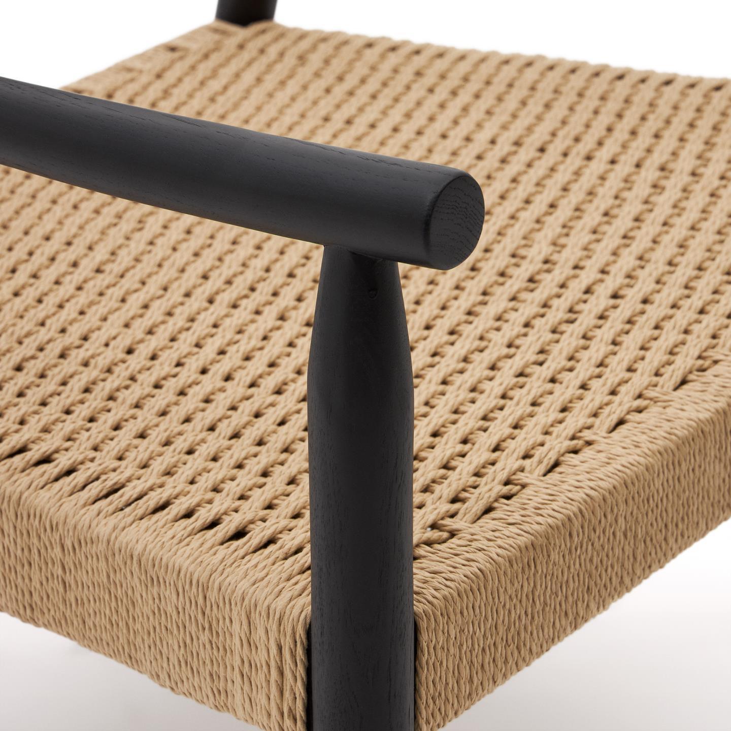 Fotel YALIA czarne drewno dębowe La Forma Eye on Design