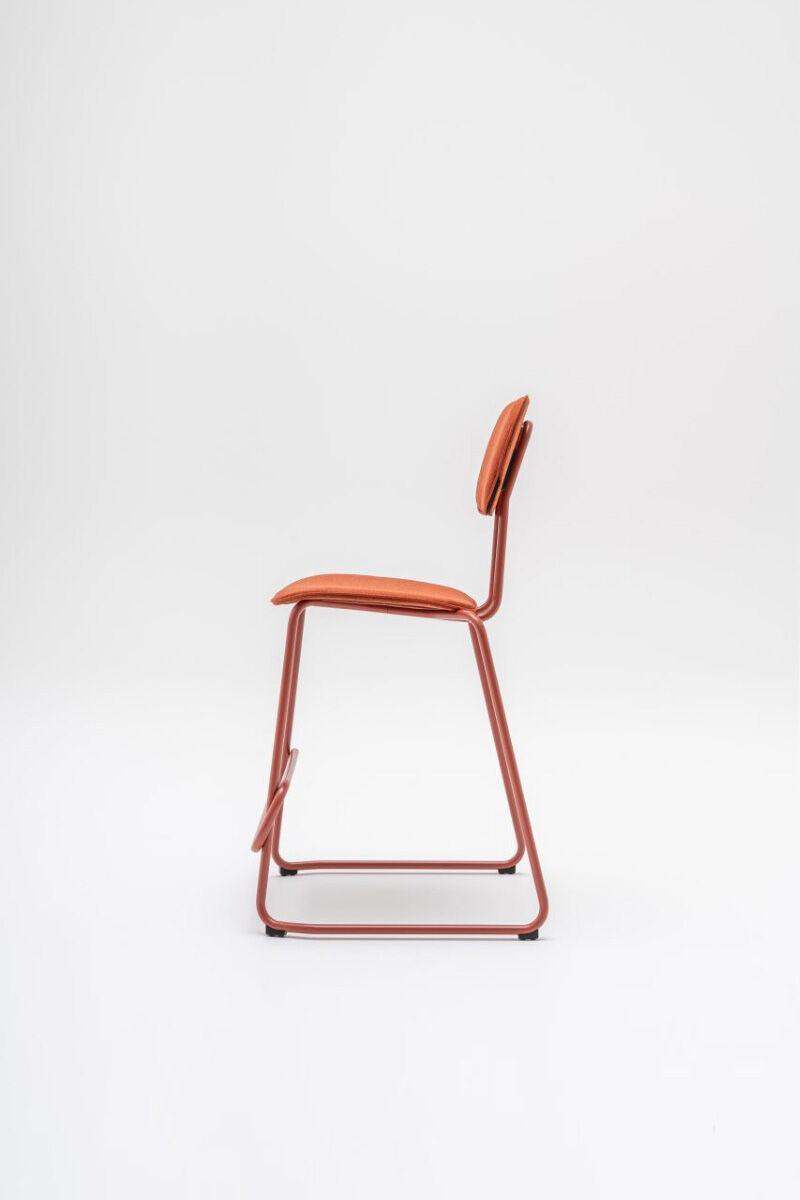Hoker tapicerowany NEW SCHOOL MDD Eye on Design