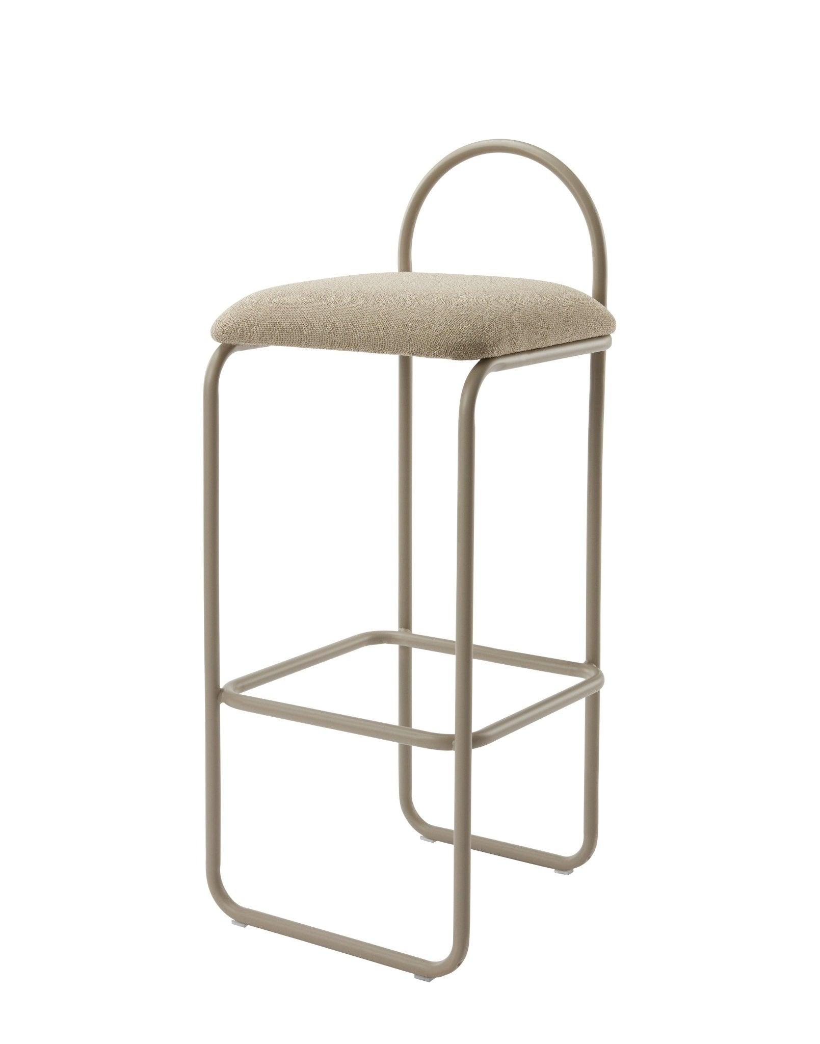 Hoker z tkaniną boucle ANGUI taupe AYTM Eye on Design