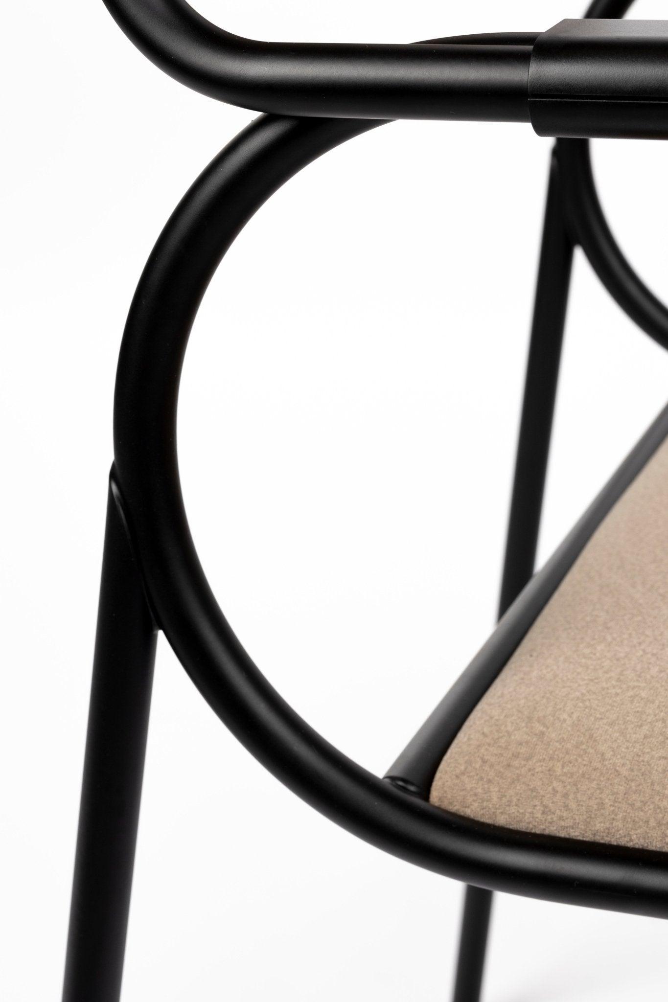Krzesło ALBA beżowy z czarną podstawą Zuiver Eye on Design