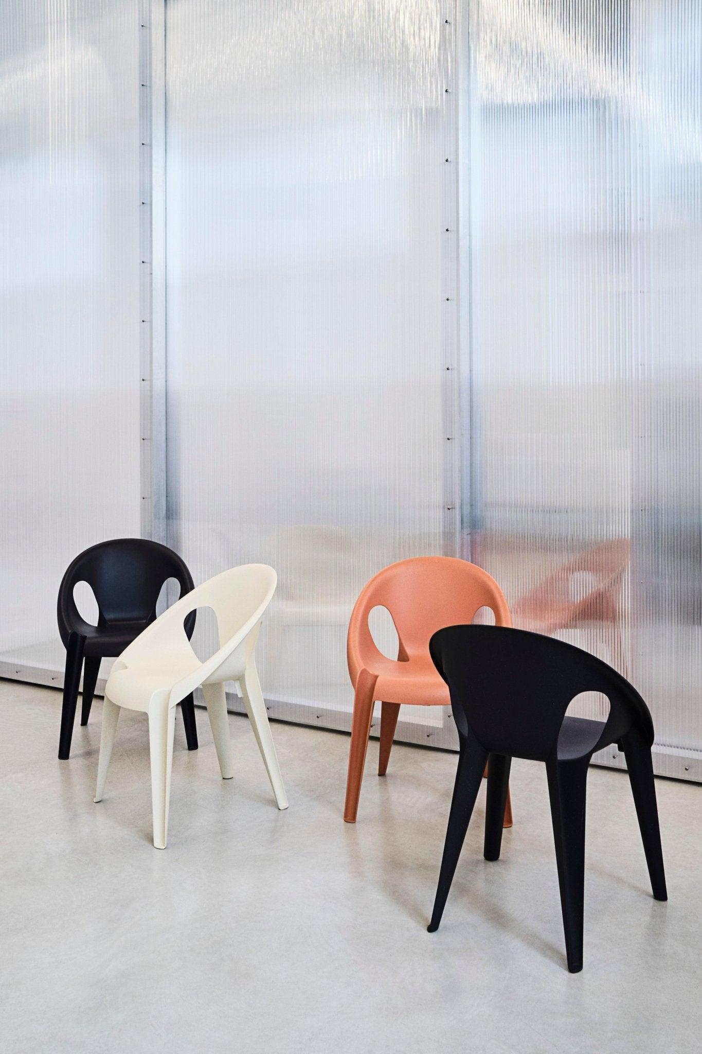 Krzesło BELL CHAIR antracytowy Magis Eye on Design