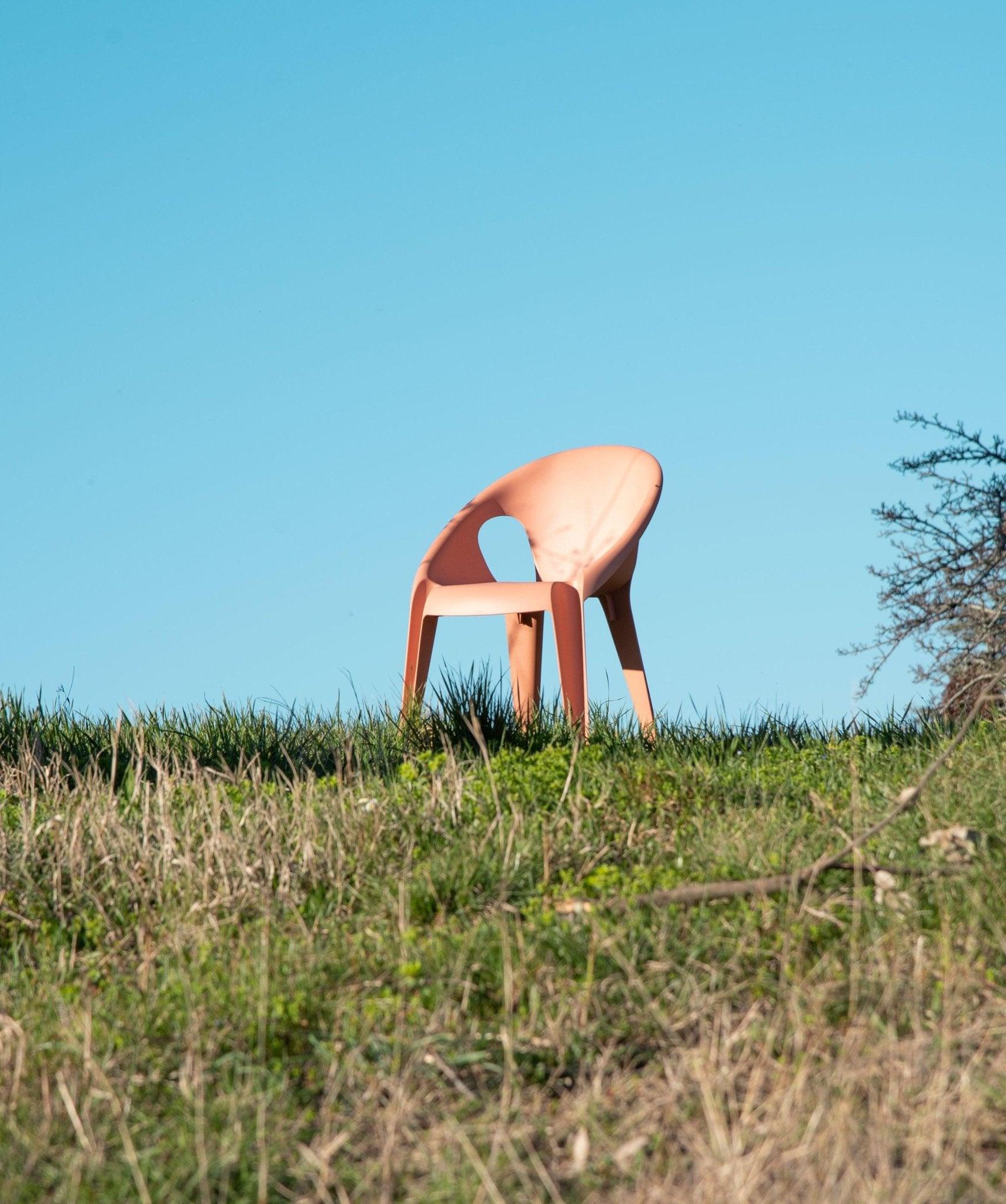 Krzesło BELL CHAIR łososiowy Magis Eye on Design