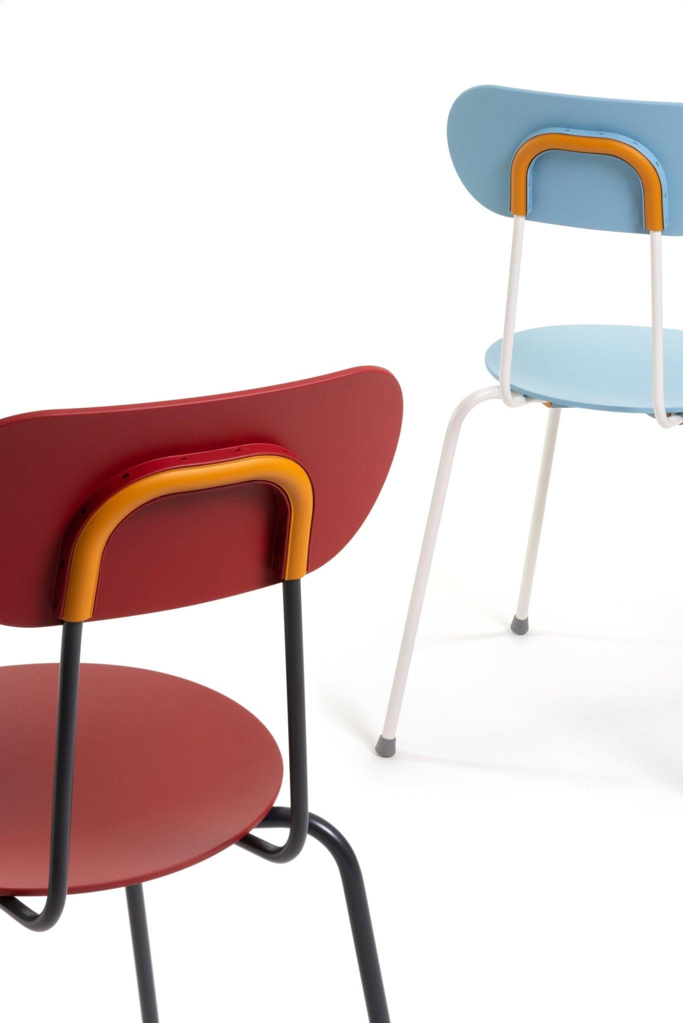 Krzesło MARIOLINA bordowy z czarną podstawą Magis Eye on Design