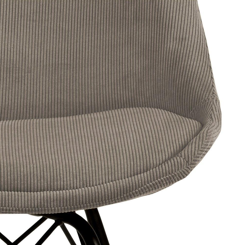 Krzesło NILS beżowy sztruksowy z czarną podstawą Home Essentials Eye on Design