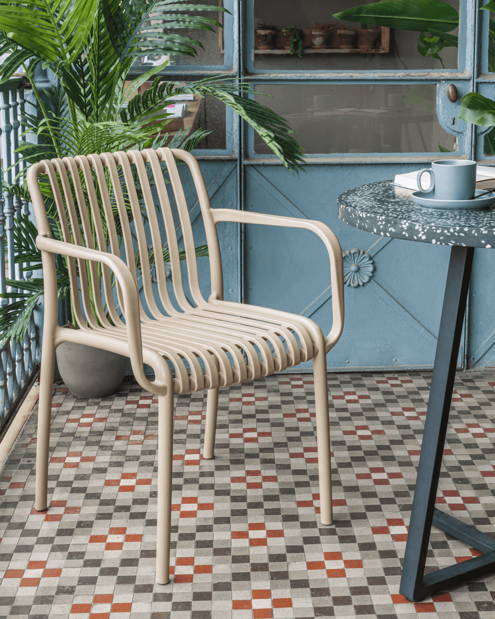 Krzesło ogrodowe ISABELLINI beżowy La Forma Eye on Design