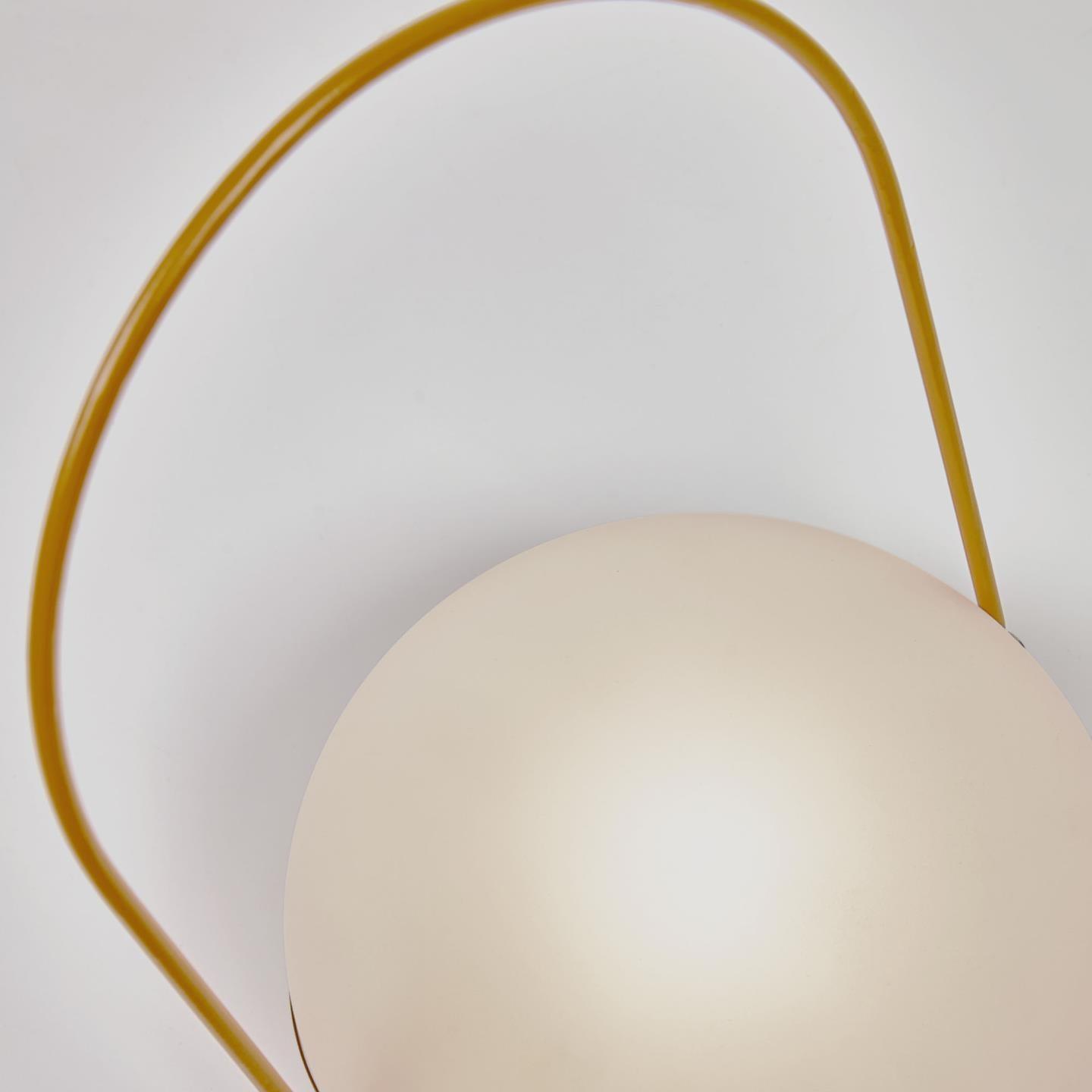 Lampa akumulatorowa TEA musztardowe wykończenie La Forma Eye on Design