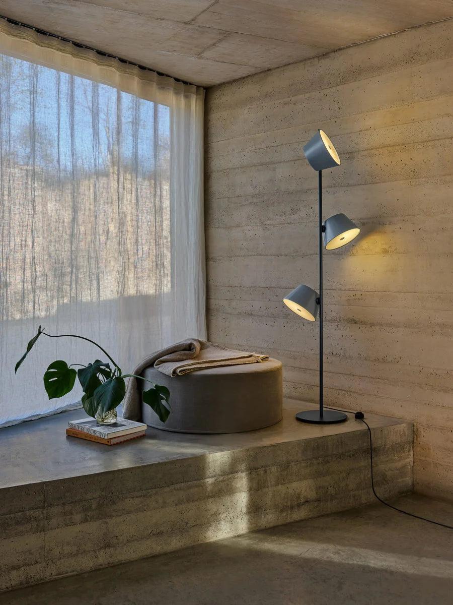 Lampa podłogowa TAM TAM biały Marset Eye on Design