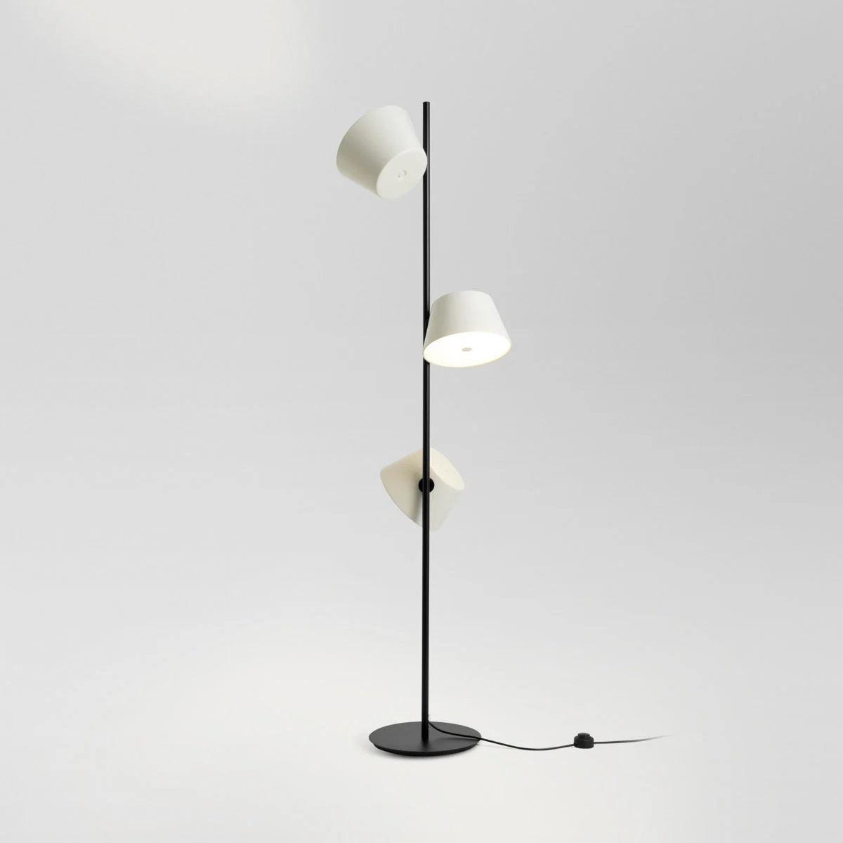 Lampa podłogowa TAM TAM biały Marset Eye on Design