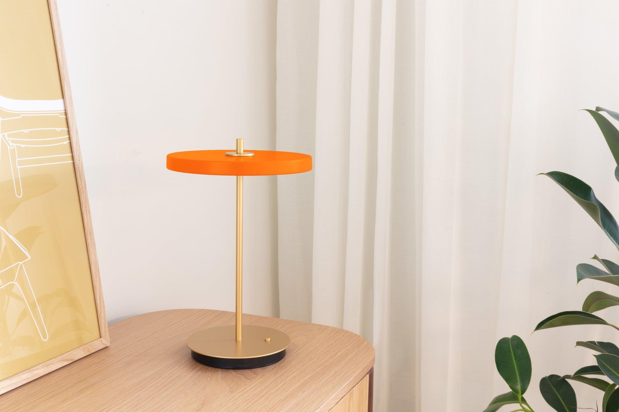 Lampa przenośna ASTERIA MOVE pomarańczowy UMAGE Eye on Design