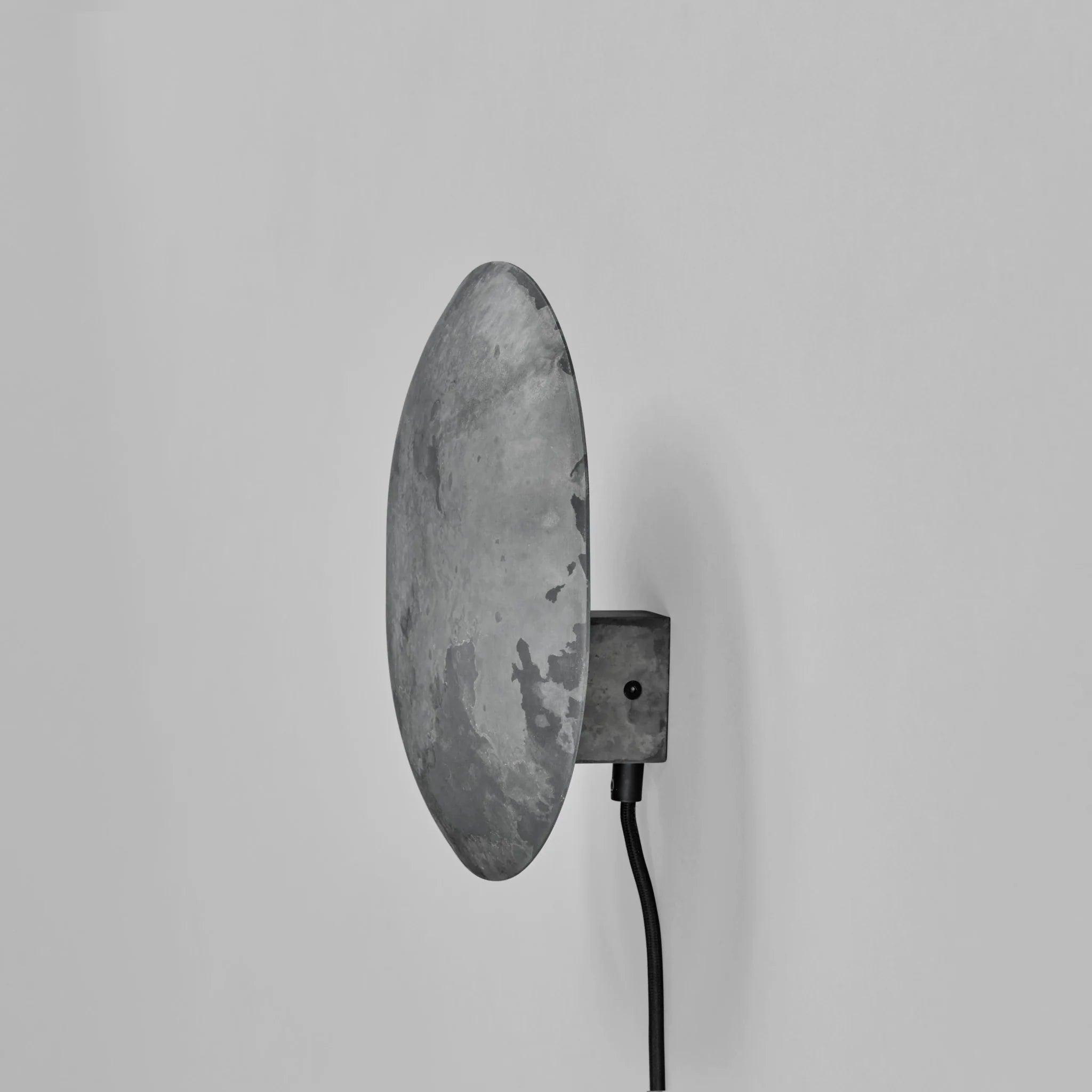 Lampa ścienna CLAM oksydowany 101 Copenhagen Eye on Design