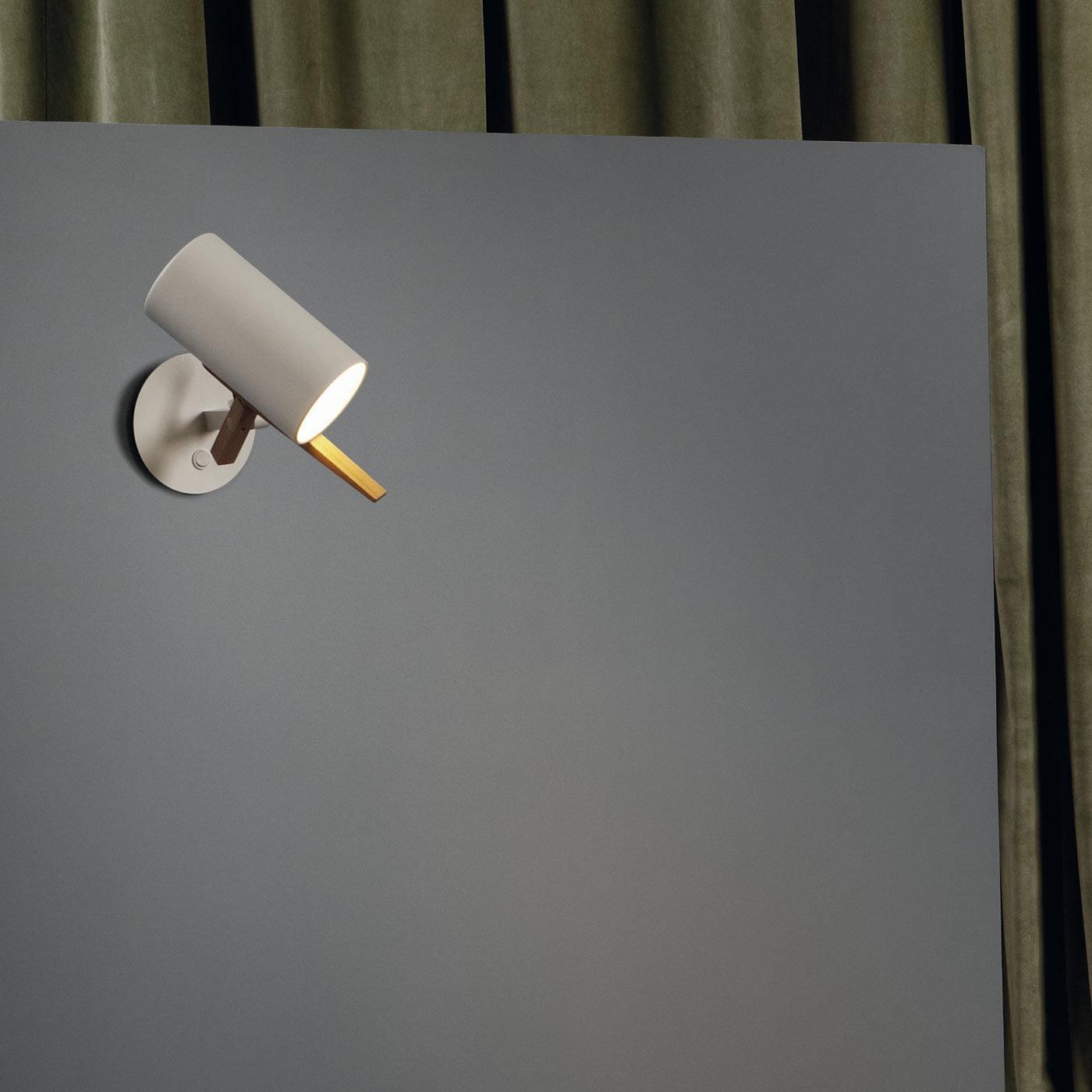 Lampa ścienna SCANTLING czarny Marset Eye on Design