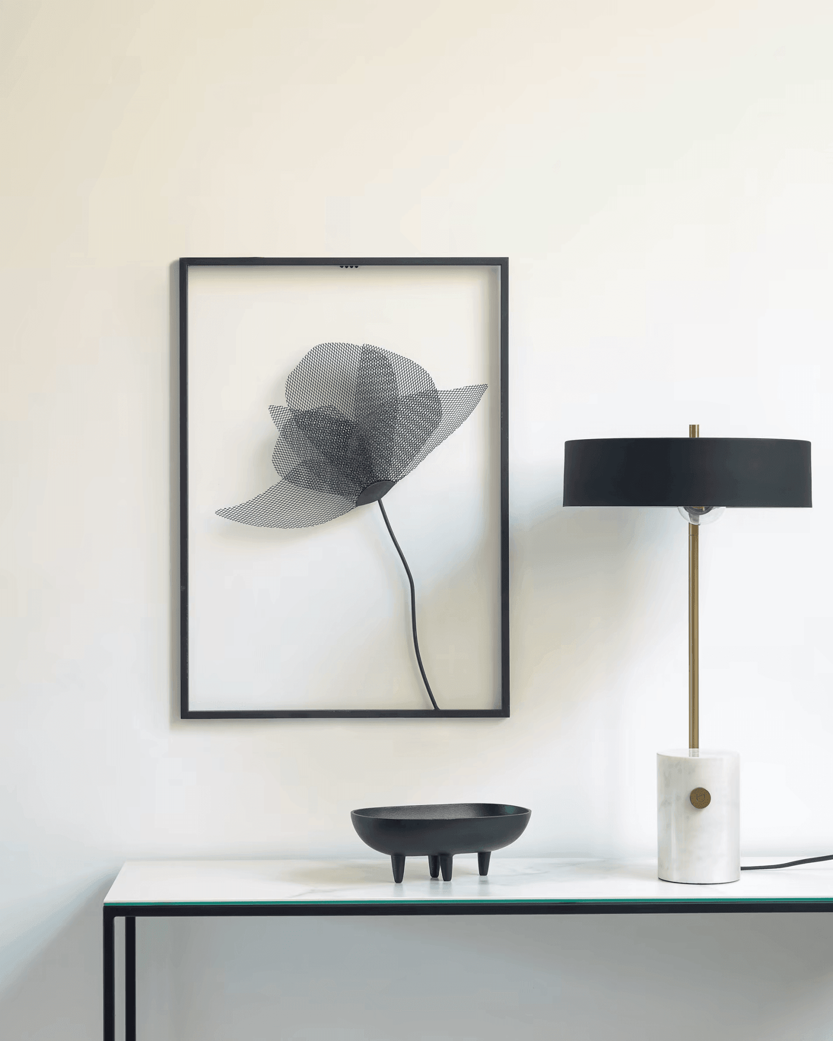 Lampa stołowa PHANT marmur La Forma Eye on Design