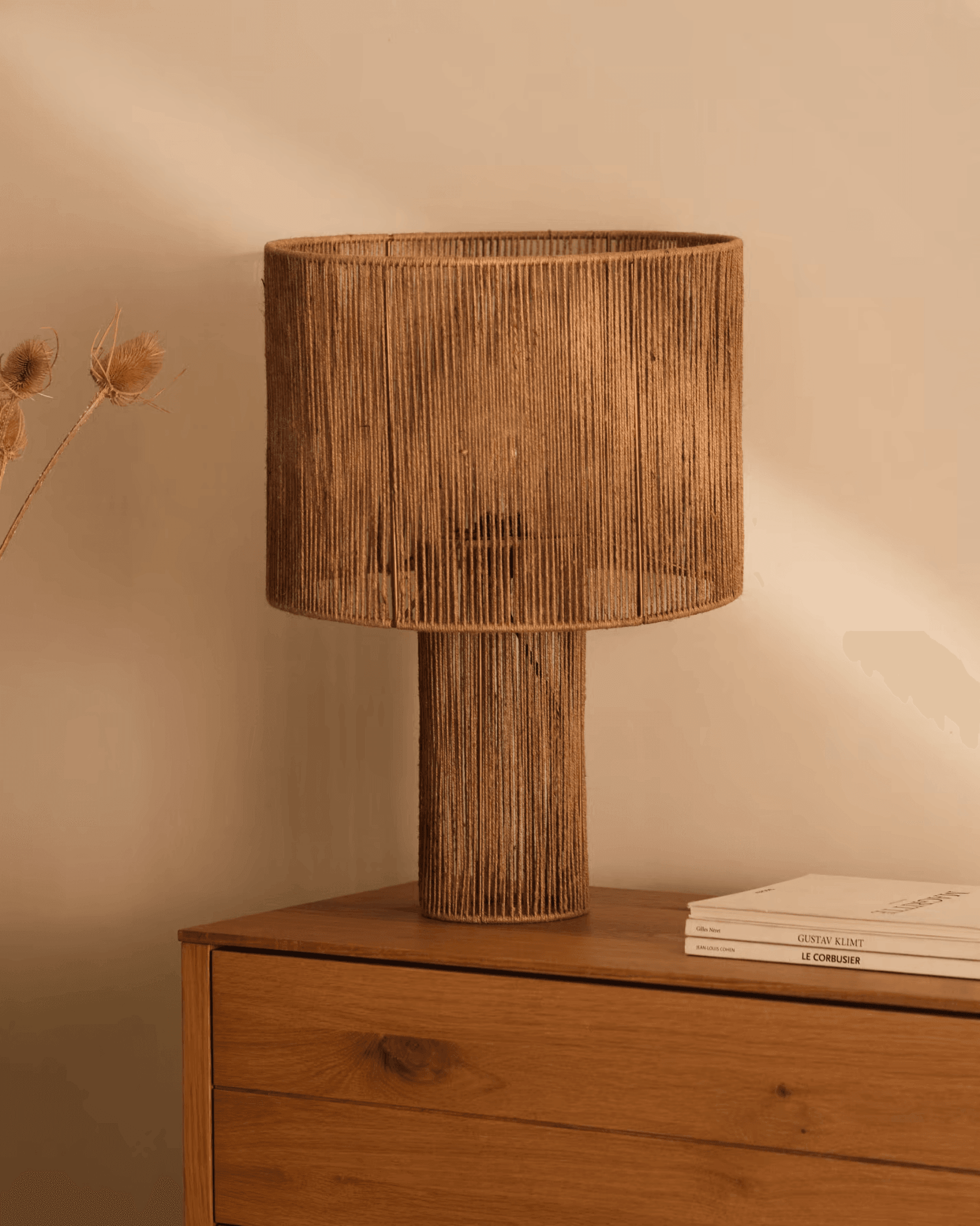 Lampa stołowa PONTOS naturalna juta La Forma Eye on Design
