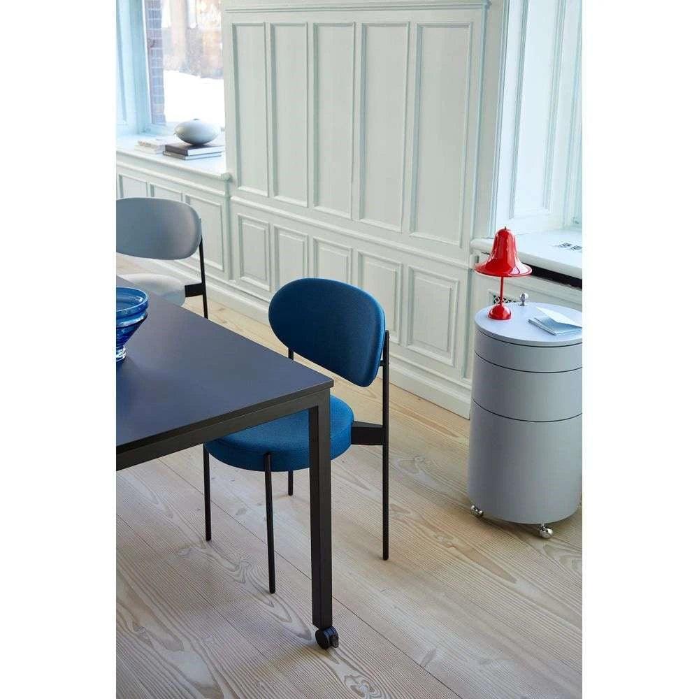 Lampa stołowa przenośna PANTOP czerwony Verpan Eye on Design
