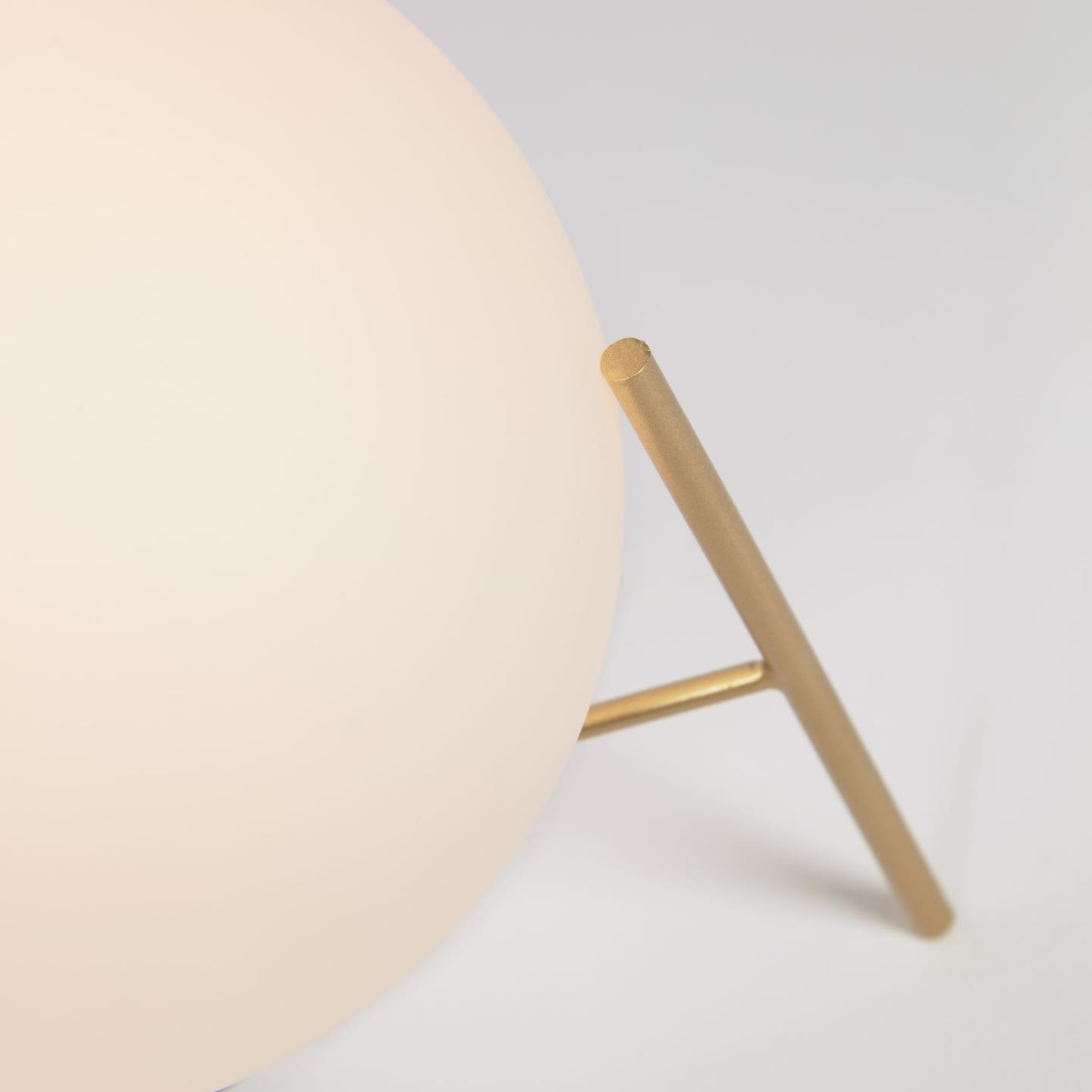 Lampa stołowa SEINA mosiężny La Forma Eye on Design