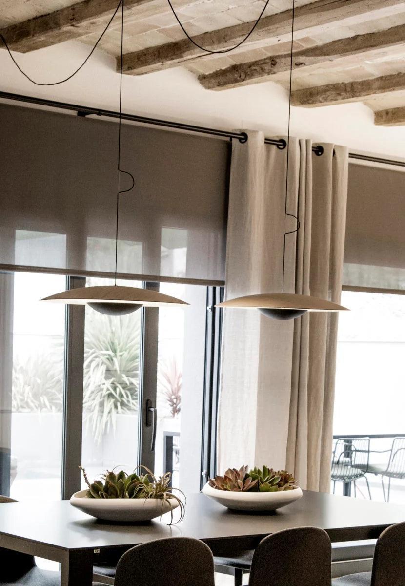 Lampa wisząca GINGER mosiężny z białym wykończeniem Marset Eye on Design