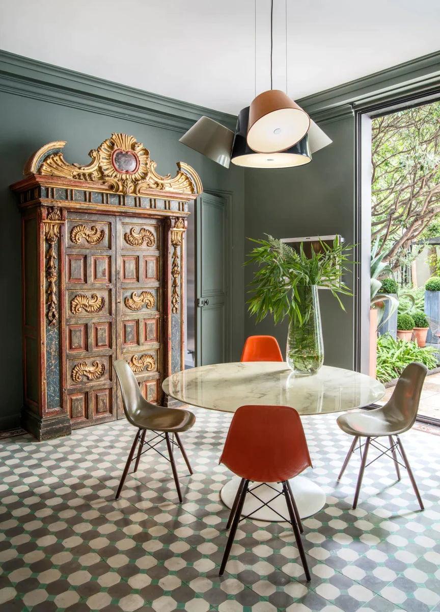 Lampa wisząca okrągła TAM TAM biały z brązowymi kloszami Marset Eye on Design