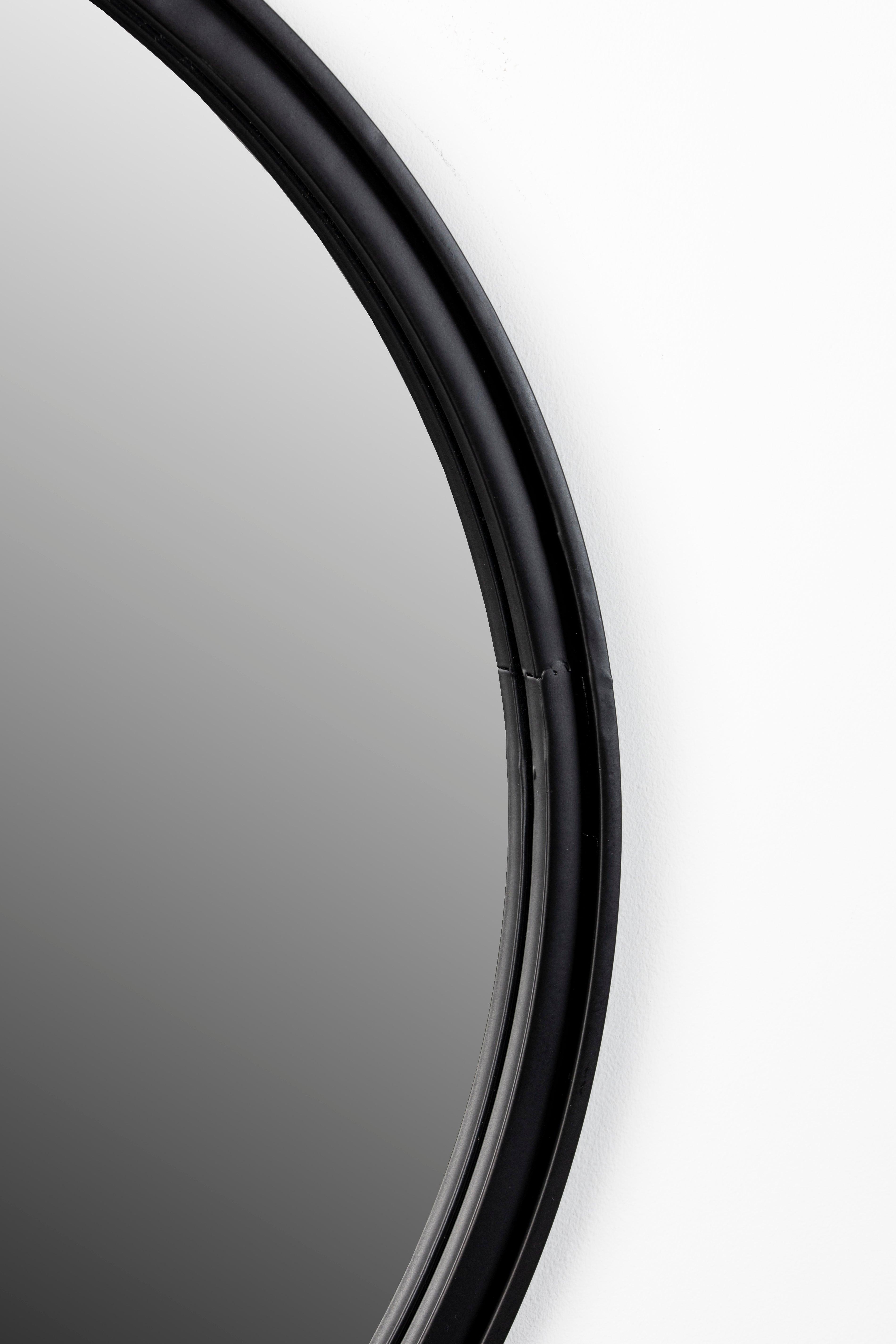 Mirror Matz Round Black White Label Living Eye on Design