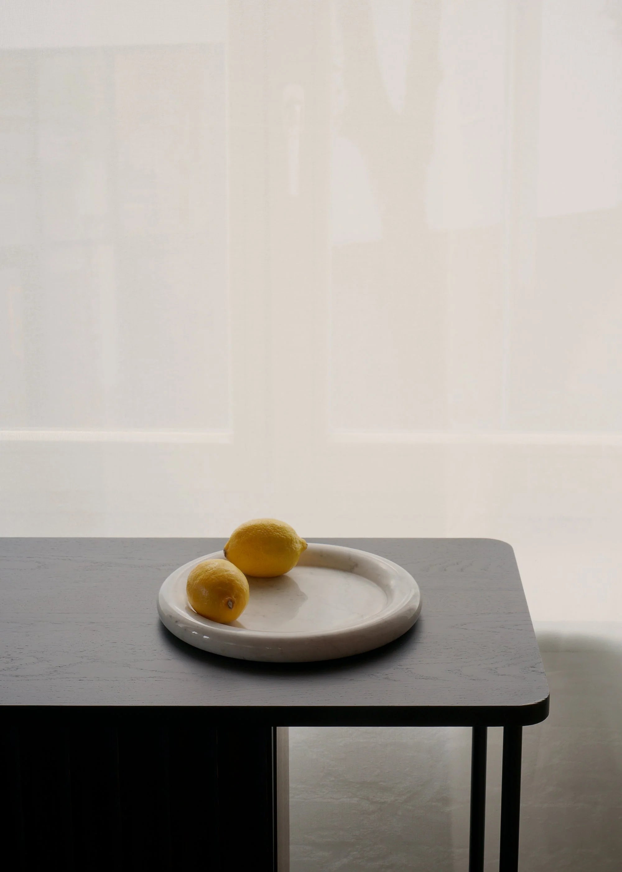 LUVA tray white marble