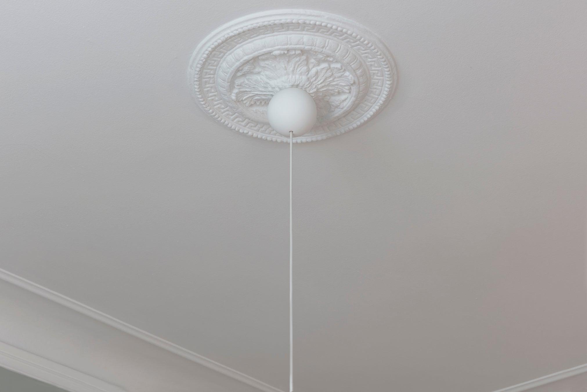 Mocowanie lampy wiszącej CANNONBALL biały UMAGE Eye on Design